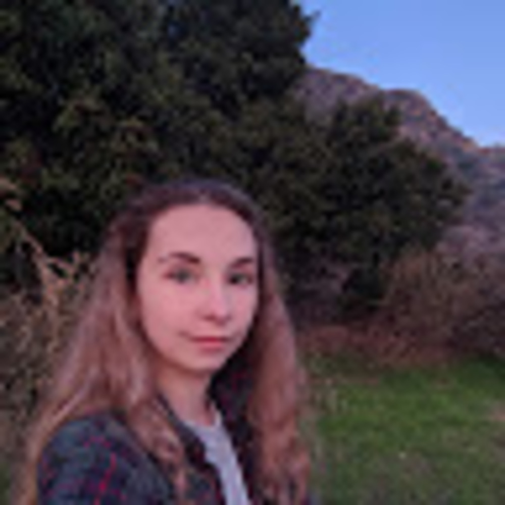 Meet your Posher, Kira